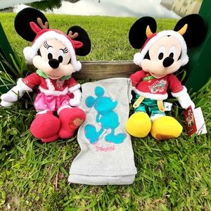 NWT Disney Lunar New Year Mickey/Minnie Plush